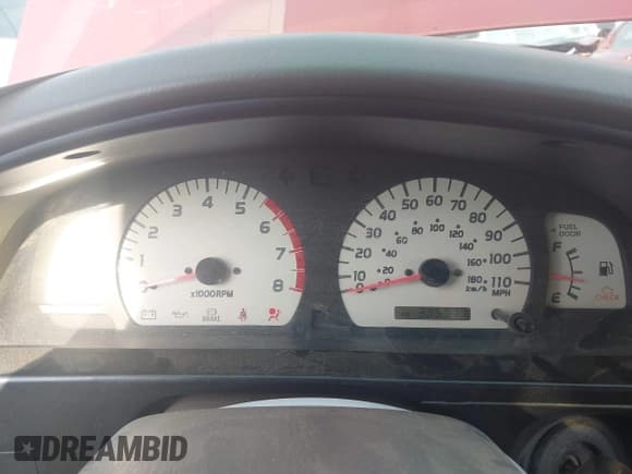 ✅ 2001 Toyota Tacoma PreRunner • VIN: 5TEGN92N11Z755284 • Lot: 43741942. Listed on IAAI with 305,971 mi. Free auction sales archive from the USA and detailed vehicle history report at DreamBid. Image 7.