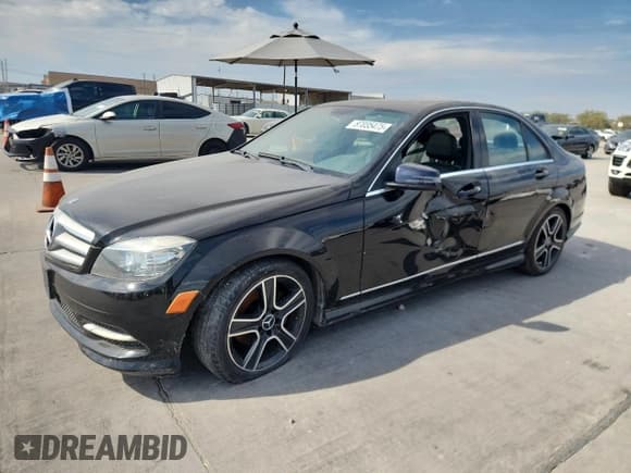 ✅ 2011 Mercedes-Benz C 300 Sport • VIN: WDDGF8BB4BR157027 • Лот: 87035475. Опубликован ранее на Copart с пробегом Не указан. Бесплатный доступ к архиву аукционных продаж из США и подробный отчёт об истории автомобиля на DreamBid. Изображение 1.