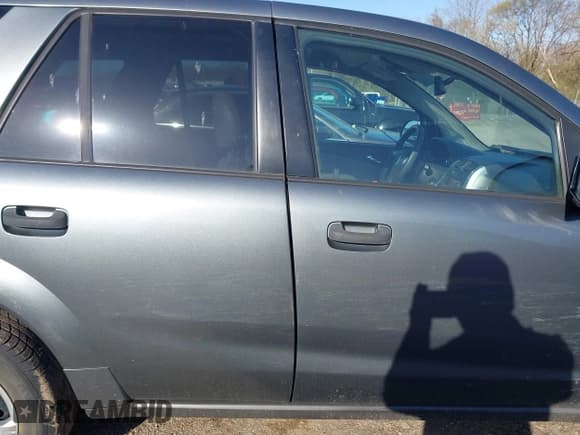 ✅ 2007 Saturn VUE I4 • VIN: 5GZCZ33D77S824335 • Lot: 41967781. Wystawiony na IAAI z przebiegiem 107 128 mil. Bezpłatny archiwum sprzedaży aukcyjnych z USA i szczegółowy raport historii pojazdu na DreamBid. Zdjęcie 13.