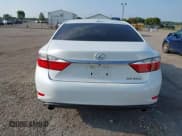 ✅ 2014 Lexus ES 330 • VIN: JTHBK1GG8E2098409 • Лот: 43003858. Опубликован ранее на IAAI с пробегом 123 662 миль. Бесплатный доступ к архиву аукционных продаж из США и подробный отчёт об истории автомобиля на DreamBid. Изображение 17.