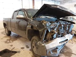 ✅ 2010 Chevrolet Silverado 1500 LT • VIN: 1GCSKSEA9AZ281535 • Lot: 41332757. Wystawiony na IAAI z przebiegiem 239 275 mil. Bezpłatny archiwum sprzedaży aukcyjnych z USA i szczegółowy raport historii pojazdu na DreamBid. Zdjęcie 1.