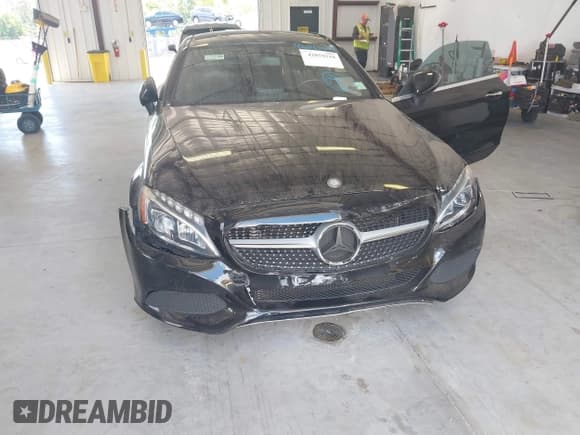 ✅ 2017 Mercedes-Benz C 300 • VIN: WDDWJ4JB6HF357941 • Lot: 42859210. Wystawiony na IAAI z przebiegiem 36 529 mil. Bezpłatny archiwum sprzedaży aukcyjnych z USA i szczegółowy raport historii pojazdu na DreamBid. Zdjęcie 6.