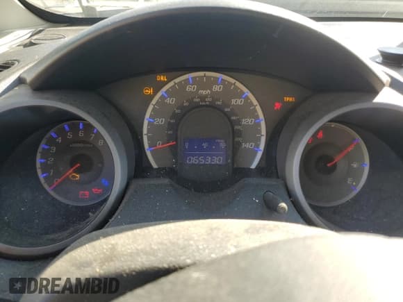 ✅ 2010 Honda Fit • VIN: JHMGE8G20AC024299 • Lot: 82595895. Wystawiony na Copart z przebiegiem 65 330 mil. Bezpłatny archiwum sprzedaży aukcyjnych z USA i szczegółowy raport historii pojazdu na DreamBid. Zdjęcie 9.