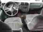 2002 Chevrolet Blazer LS z VIN 1GNDT13W32K241483, wystawiony jako Copart lot #73992044 z przebiegiem 191 544 mil mil oraz Szkoda całkowita • Salvage title. Historia ofert i sprzedaży dostępna na DreamBid. Obrazek 8.