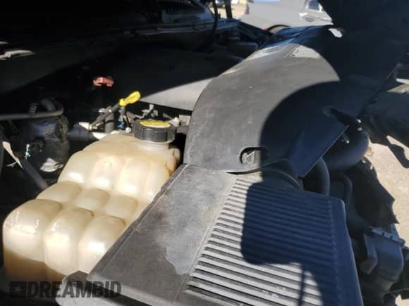 2001 Chevrolet Silverado 1500 LT z VIN 2GCEC19T111325889, wystawiony jako Copart lot #87169414 z przebiegiem Nie podano mil oraz Szkoda całkowita • Salvage title. Historia ofert i sprzedaży dostępna na DreamBid. Obrazek 11.