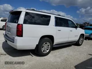 ✅ 2015 Chevrolet Suburban LT • VIN: 1GNSKJKC3FR521886 • Lot: 77570664. Wystawiony na Copart z przebiegiem Nie podano. Bezpłatny archiwum sprzedaży aukcyjnych z USA i szczegółowy raport historii pojazdu na DreamBid. Zdjęcie 3.