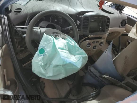 ✅ 2011 Hyundai Accent GLS • VIN: KMHCN4AC1BU620958 • Лот: 49327085. Опубликован ранее на Copart с пробегом Не указан. Бесплатный доступ к архиву аукционных продаж из США и подробный отчёт об истории автомобиля на DreamBid. Изображение 8.