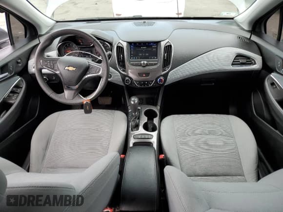 ✅ 2019 Chevrolet Cruze LT • VIN: 1G1BE5SM7K7124924 • Lot: 49528123. Listed on Copart with 64,582 mi. Free auction sales archive from the USA and detailed vehicle history report at DreamBid. Image 8.