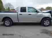 2017 Ram 1500 Express z VIN 1C6RR7FT3HS691054, wystawiony jako IAAI lot #43492242 z przebiegiem 109 532 mil mil oraz . Historia ofert i sprzedaży dostępna na DreamBid. Obrazek 13.