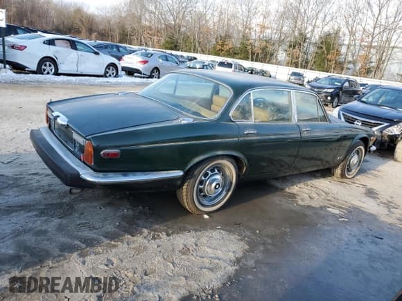 ✅ 1979 Jaguar XJ • VIN: JAVLN49C110826 • Лот: 42540905. Опубликован ранее на Copart с пробегом 45 702 миль. Бесплатный доступ к архиву аукционных продаж из США и подробный отчёт об истории автомобиля на DreamBid. Изображение 3.