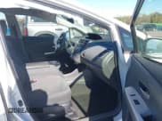 ✅ 2014 Toyota Prius Two • VIN: JTDZN3EU2E3327687 • Lot: 43685266. Wystawiony na IAAI z przebiegiem 183 669 mil. Bezpłatny archiwum sprzedaży aukcyjnych z USA i szczegółowy raport historii pojazdu na DreamBid. Zdjęcie 5.