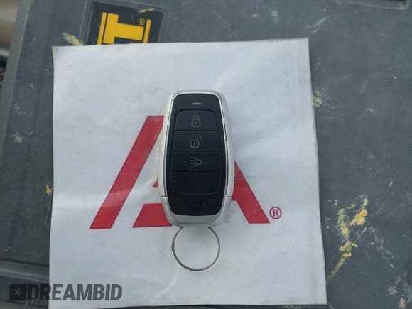 ✅ 2020 Jeep Renegade Sport • VIN: ZACNJAAB8LPL39108 • Lot: 43678734. Listed on IAAI with 114,201 mi. Free auction sales archive from the USA and detailed vehicle history report at DreamBid. Image 11.