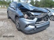 ✅ 2022 Toyota Highlander XLE • VIN: 5TDHZRAH2NS105841 • Lot: 43393622. Listed on IAAI with 56,701 mi. Free auction sales archive from the USA and detailed vehicle history report at DreamBid. Image 17.