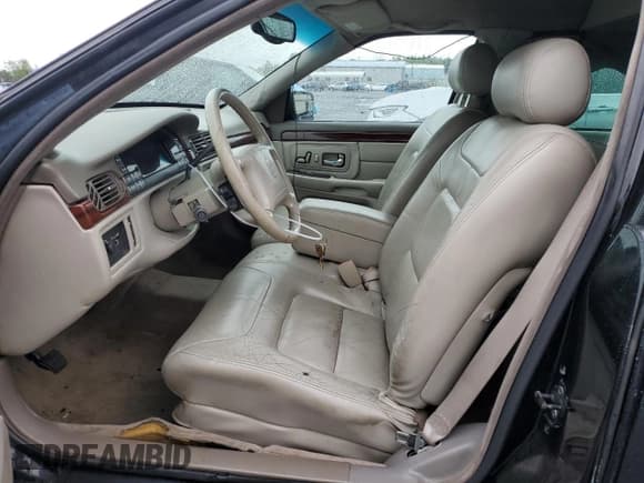 ✅ 1998 Cadillac DeVille Limousine • VIN: 1GEEH90Y2WU500355 • Лот: 55317335. Опубликован ранее на Copart с пробегом 96 647 миль. Бесплатный доступ к архиву аукционных продаж из США и подробный отчёт об истории автомобиля на DreamBid. Изображение 7.