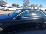 ✅ 2019 Mercedes-Benz C 300 • VIN: 55SWF8DB8KU321998 • Лот: 43552589. Опубликован ранее на IAAI с пробегом 33 929 миль. Бесплатный доступ к архиву аукционных продаж из США и подробный отчёт об истории автомобиля на DreamBid. Изображение 14.