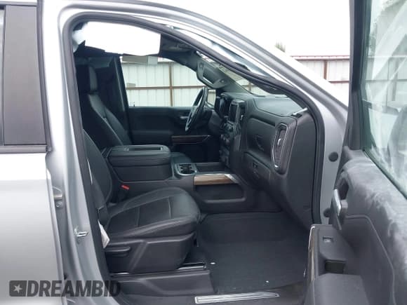 ✅ 2021 Chevrolet Silverado 1500 LT Trail Boss • VIN: 1GCPYFEL9MZ155550 • Lot: 42785163. Wystawiony na IAAI z przebiegiem 33 322 mil. Bezpłatny archiwum sprzedaży aukcyjnych z USA i szczegółowy raport historii pojazdu na DreamBid. Zdjęcie 5.