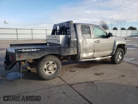 ✅ 2009 Chevrolet Silverado 2500HD • VIN: 1GCHK69659E121291 • Lot: 42257475. Listed on Copart with 224,964 mi. Free auction sales archive from the USA and detailed vehicle history report at DreamBid. Image 3.