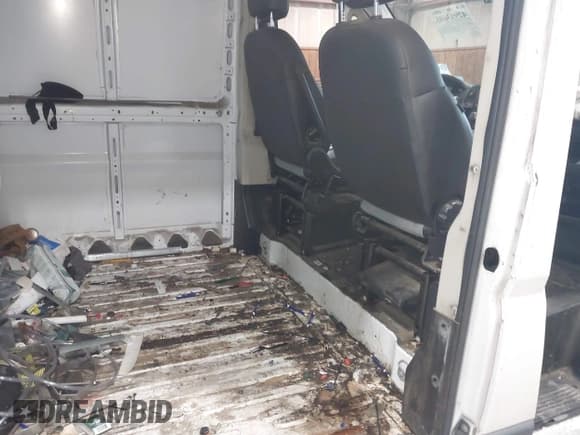 ✅ 2014 Ram ProMaster Cargo • VIN: 3C6TRVCG3EE119711 • Lot: 42993695. Wystawiony na IAAI z przebiegiem 253 515 mil. Bezpłatny archiwum sprzedaży aukcyjnych z USA i szczegółowy raport historii pojazdu na DreamBid. Zdjęcie 8.