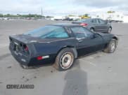 ✅ 1984 Chevrolet Corvette • VIN: 1G1AY078XE5105561 • Лот: 43829512. Опубликован ранее на IAAI с пробегом 106 448 миль. Бесплатный доступ к архиву аукционных продаж из США и подробный отчёт об истории автомобиля на DreamBid. Изображение 4.