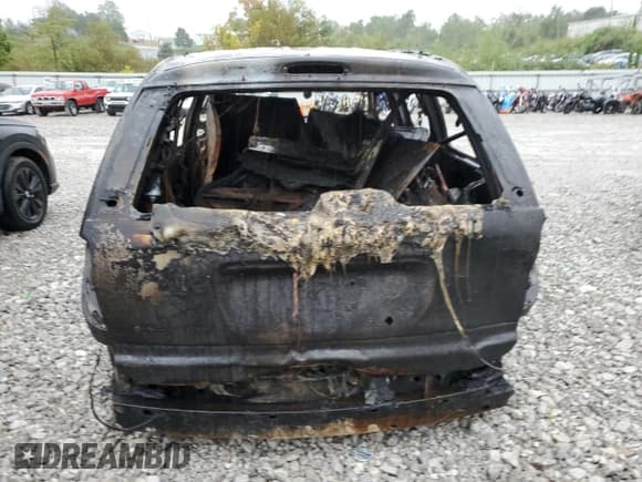 ✅ 2006 Chrysler Town & Country Touring • VIN: 2A4GP54L36R894290 • Lot: 82242365. Wystawiony na Copart z przebiegiem Nie podano. Bezpłatny archiwum sprzedaży aukcyjnych z USA i szczegółowy raport historii pojazdu na DreamBid. Zdjęcie 6.