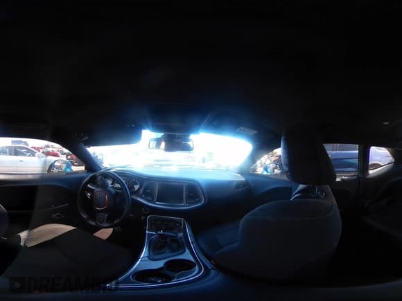 ✅ 2016 Dodge Challenger R/T Plus • VIN: 2C3CDZBT1GH264674 • Lot: 42540971. Wystawiony na IAAI z przebiegiem 111 471 mil. Bezpłatny archiwum sprzedaży aukcyjnych z USA i szczegółowy raport historii pojazdu na DreamBid. Zdjęcie 18.