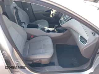 2016 Chevrolet Malibu LS z VIN 1G1ZB5ST7GF302326, wystawiony jako IAAI lot #43443175 z przebiegiem 248 647 mil mil oraz . Historia ofert i sprzedaży dostępna na DreamBid. Obrazek 5.