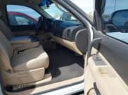 ✅ 2007 Chevrolet Silverado 1500 1LT • VIN: 3GCEC13J97G505483 • Lot: 41911656. Wystawiony na IAAI z przebiegiem 144 415 mil. Bezpłatny archiwum sprzedaży aukcyjnych z USA i szczegółowy raport historii pojazdu na DreamBid. Zdjęcie 5.