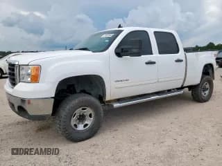 ✅ 2010 GMC Sierra 2500HD SLE • VIN: 1GT4K0BG3AF154108 • Лот: 61605465. Опубликован ранее на Copart с пробегом 189 723 миль. Бесплатный доступ к архиву аукционных продаж из США и подробный отчёт об истории автомобиля на DreamBid. Изображение 1.