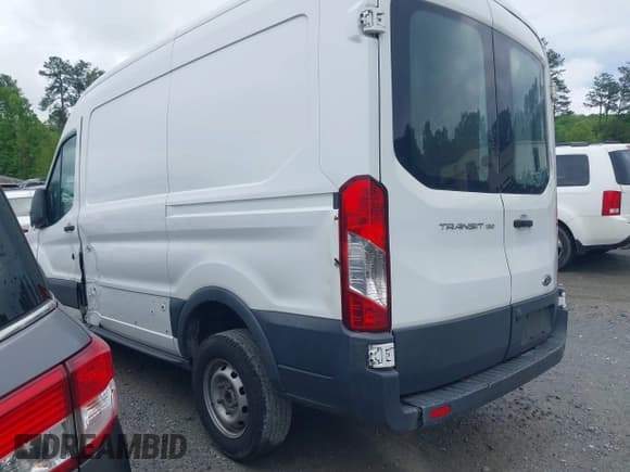 ✅ 2016 Ford Transit Cargo • VIN: 1FTYE1CM4GKA64565 • Лот: 42097481. Опубликован ранее на IAAI с пробегом 206 510 миль. Бесплатный доступ к архиву аукционных продаж из США и подробный отчёт об истории автомобиля на DreamBid. Изображение 3.