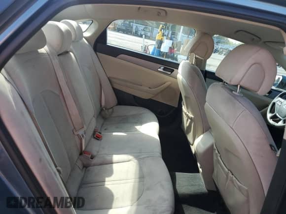 2016 Hyundai Sonata 2.4L z VIN 5NPE24AF5GH369718, wystawiony jako Copart lot #84987265 z przebiegiem 123 408 mil mil oraz Czysty tytuł • Clean title. Historia ofert i sprzedaży dostępna na DreamBid. Obrazek 10.