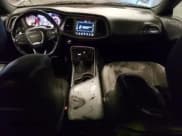 ✅ 2020 Dodge Challenger R/T • VIN: 2C3CDZBT9LH152103 • Lot: 77477583. Wystawiony na Copart z przebiegiem 53 290 mil. Bezpłatny archiwum sprzedaży aukcyjnych z USA i szczegółowy raport historii pojazdu na DreamBid. Zdjęcie 8.