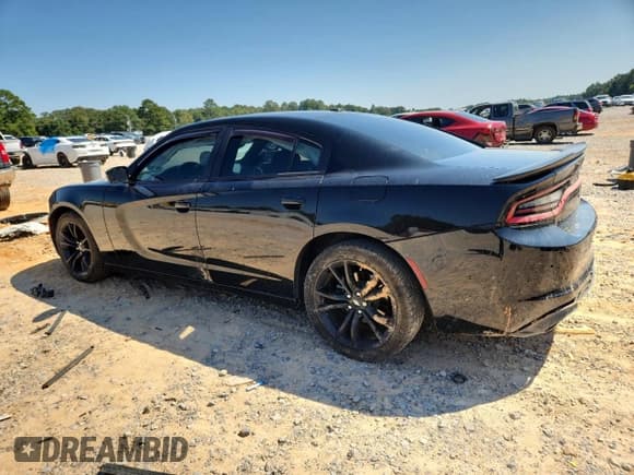 ✅ 2018 Dodge Charger SXT • VIN: 2C3CDXBGXJH206979 • Lot: 71738425. Wystawiony na Copart z przebiegiem 81 803 mil. Bezpłatny archiwum sprzedaży aukcyjnych z USA i szczegółowy raport historii pojazdu na DreamBid. Zdjęcie 2.