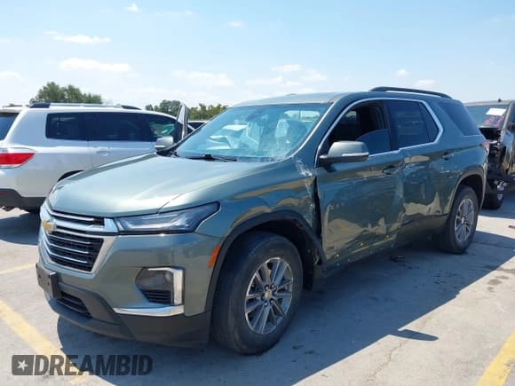 ✅ 2022 Chevrolet Traverse LT Cloth • VIN: 1GNERGKW0NJ149054 • Lot: 43058528. Listed on IAAI with 43,751 mi. Free auction sales archive from the USA and detailed vehicle history report at DreamBid. Image 2.