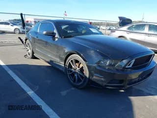 ✅ 2014 Ford Mustang V6 • VIN: 1ZVBP8AMXE5290095 • Lot: 43780662. Listed on IAAI with 189,131 mi. Free auction sales archive from the USA and detailed vehicle history report at DreamBid. Image 1.