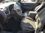 ✅ 2018 Chevrolet Equinox LT • VIN: 2GNAXJEV7J6250782 • Lot: 82661075. Wystawiony na Copart z przebiegiem 68 330 mil. Bezpłatny archiwum sprzedaży aukcyjnych z USA i szczegółowy raport historii pojazdu na DreamBid. Zdjęcie 7.