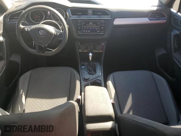 ✅ 2019 Volkswagen Tiguan S • VIN: 3VV0B7AX2KM042198 • Lot: 89929235. Listed on Copart with 207,501 mi. Free auction sales archive from the USA and detailed vehicle history report at DreamBid. Image 8.