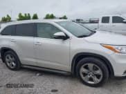 ✅ 2015 Toyota Highlander Limited • VIN: 5TDYKRFH0FS050837 • Lot: 42602645. Listed on IAAI with 121,742 mi. Free auction sales archive from the USA and detailed vehicle history report at DreamBid. Image 13.