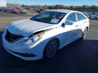 2014 Hyundai Sonata Limited с VIN 5NPEC4AC9EH912777, выставлен на аукционе IAAI как лот 43528309 с пробегом 55 718 миль миль и . История ставок и продаж доступна на DreamBid. Изображение 2.