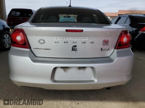 ✅ 2012 Dodge Avenger SE • VIN: 1C3CDZAB2CN276715 • Лот: 75668704. Опубликован ранее на Copart с пробегом 144 603 миль. Бесплатный доступ к архиву аукционных продаж из США и подробный отчёт об истории автомобиля на DreamBid. Изображение 6.