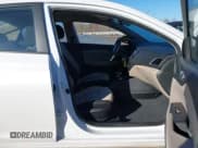 ✅ 2019 Hyundai Accent SE • VIN: 3KPC24A33KE056922 • Лот: 41357876. Опубликован ранее на IAAI с пробегом 31 566 миль. Бесплатный доступ к архиву аукционных продаж из США и подробный отчёт об истории автомобиля на DreamBid. Изображение 5.