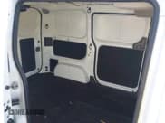 ✅ 2021 Nissan NV200 SV • VIN: 3N6CM0KN5MK702062 • Lot: 43495706. Wystawiony na IAAI z przebiegiem 68 194 mil. Bezpłatny archiwum sprzedaży aukcyjnych z USA i szczegółowy raport historii pojazdu na DreamBid. Zdjęcie 8.