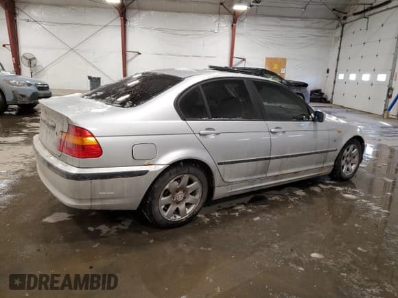 ✅ 2003 BMW 3 Series 325xi • VIN: WBAEU33403PM55045 • Lot: 45503755. Wystawiony na Copart z przebiegiem 170 578 mil. Bezpłatny archiwum sprzedaży aukcyjnych z USA i szczegółowy raport historii pojazdu na DreamBid. Zdjęcie 3.