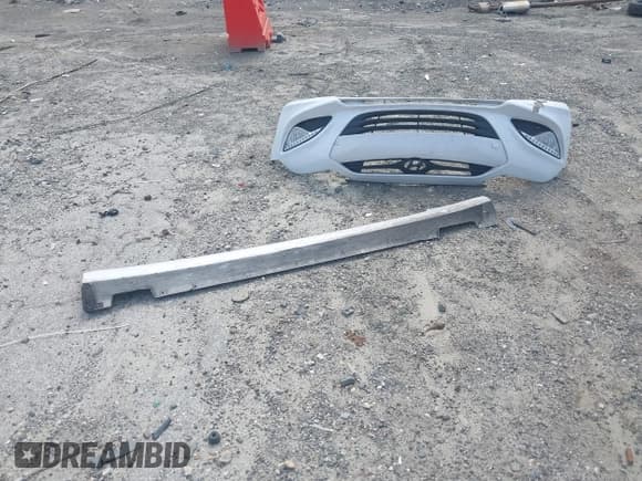 ✅ 2016 Hyundai Genesis Coupe 3.8L Base • VIN: KMHHT6KJ1GU134260 • Lot: 41948319. Wystawiony na IAAI z przebiegiem 154 259 mil. Bezpłatny archiwum sprzedaży aukcyjnych z USA i szczegółowy raport historii pojazdu na DreamBid. Zdjęcie 12.