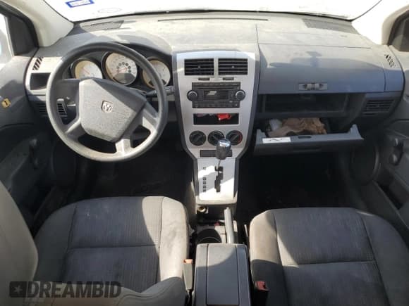 ✅ 2008 Dodge Caliber SE • VIN: 1B3HB28B38D665396 • Лот: 77578404. Опубликован ранее на Copart с пробегом Не указан. Бесплатный доступ к архиву аукционных продаж из США и подробный отчёт об истории автомобиля на DreamBid. Изображение 8.