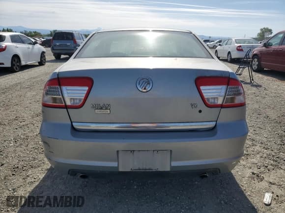 ✅ 2007 Mercury Milan Premier • VIN: 3MEHM08177R601399 • Лот: 56784735. Опубликован ранее на Copart с пробегом 172 354 миль. Бесплатный доступ к архиву аукционных продаж из США и подробный отчёт об истории автомобиля на DreamBid. Изображение 6.