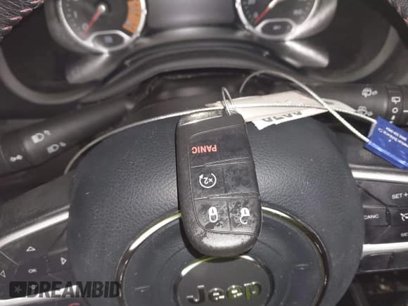 ✅ 2021 Jeep Renegade Trailhawk • VIN: ZACNJDC13MPM13834 • Lot: 41480700. Listed on IAAI with 62,621 mi. Free auction sales archive from the USA and detailed vehicle history report at DreamBid. Image 11.