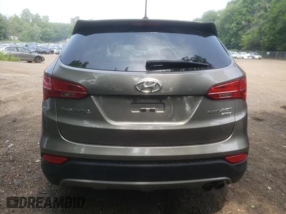 ✅ 2015 Hyundai Santa Fe Limited • VIN: 5XYZUDLA6FG269405 • Лот: 56816843. Опубликован ранее на Copart с пробегом 227 025 миль. Бесплатный доступ к архиву аукционных продаж из США и подробный отчёт об истории автомобиля на DreamBid. Изображение 6.