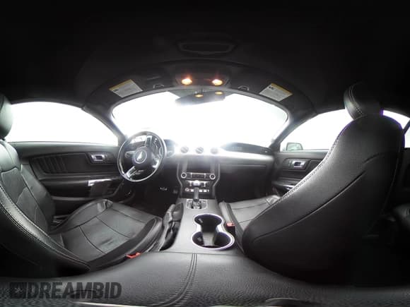 ✅ 2020 Ford Mustang EcoBoost Premium • VIN: 1FATP8UHXL5139606 • Lot: 43317005. Wystawiony na IAAI z przebiegiem 69 883 mil. Bezpłatny archiwum sprzedaży aukcyjnych z USA i szczegółowy raport historii pojazdu na DreamBid. Zdjęcie 18.