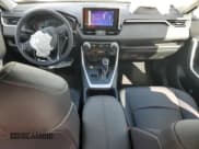 ✅ 2024 Toyota RAV4 XLE Premium • VIN: 2T3C1RFVXRC298777 • Лот: 90876835. Опубликован ранее на Copart с пробегом 22 050 миль. Бесплатный доступ к архиву аукционных продаж из США и подробный отчёт об истории автомобиля на DreamBid. Изображение 8.