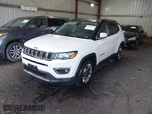 ✅ 2020 Jeep Compass Limited • VIN: 3C4NJCCB1LT165905 • Lot: 43057778. Listed on IAAI with 122,786 mi. Free auction sales archive from the USA and detailed vehicle history report at DreamBid. Image 2.